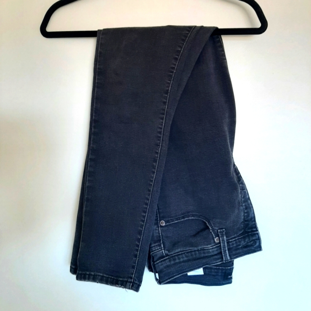 Banana Republic High Rise Skinny Jean - Black - 27 - Distressed Knee